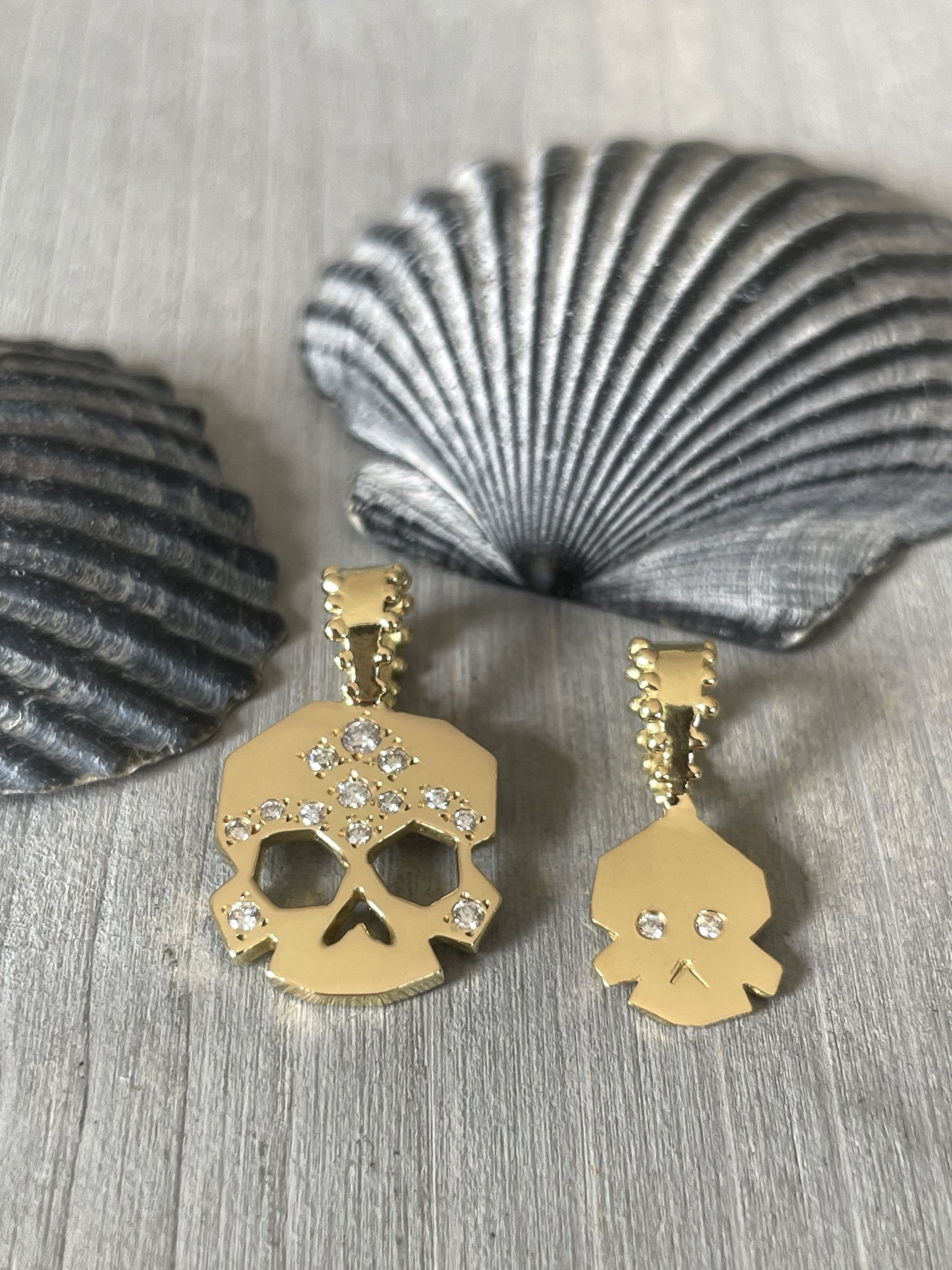 FACETTE DIAMOND SKULL CHARM | In-Stock