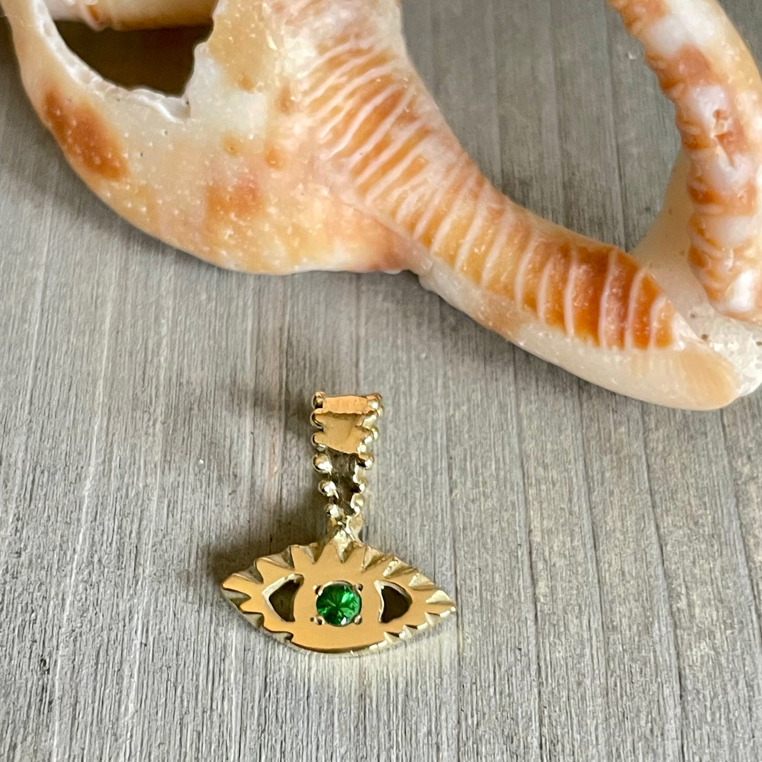 BOHEME LUXE GREEN THIRD EYE CHARM