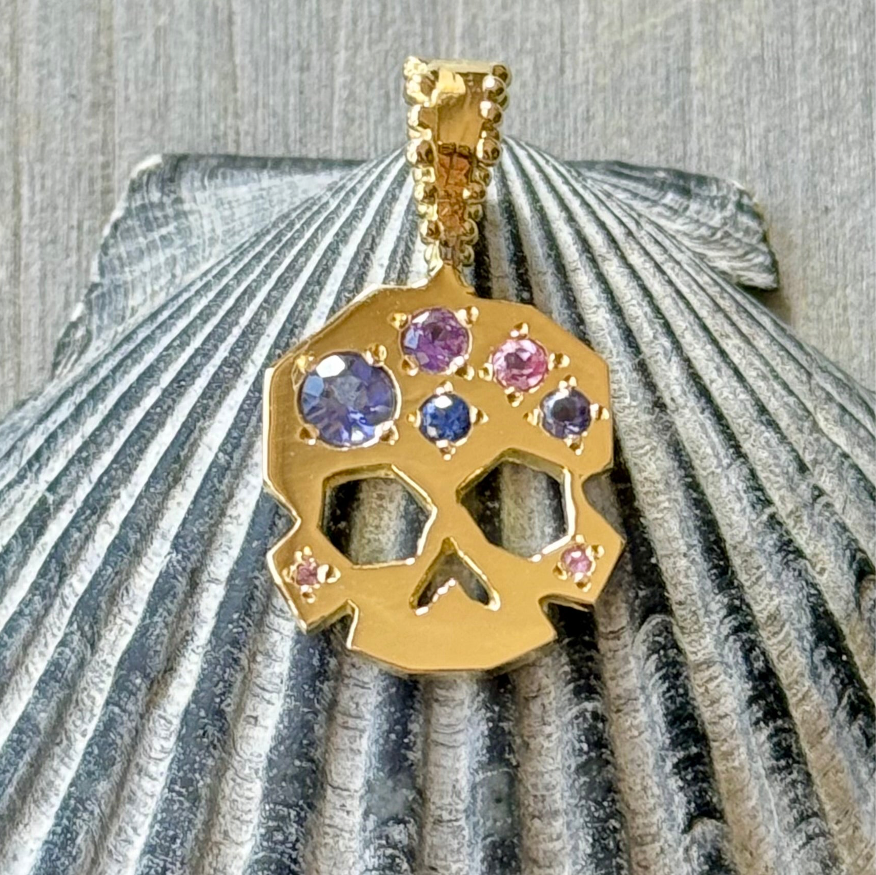 FACETTE GEMMY SKULL CHARM | Crafted-to-Order