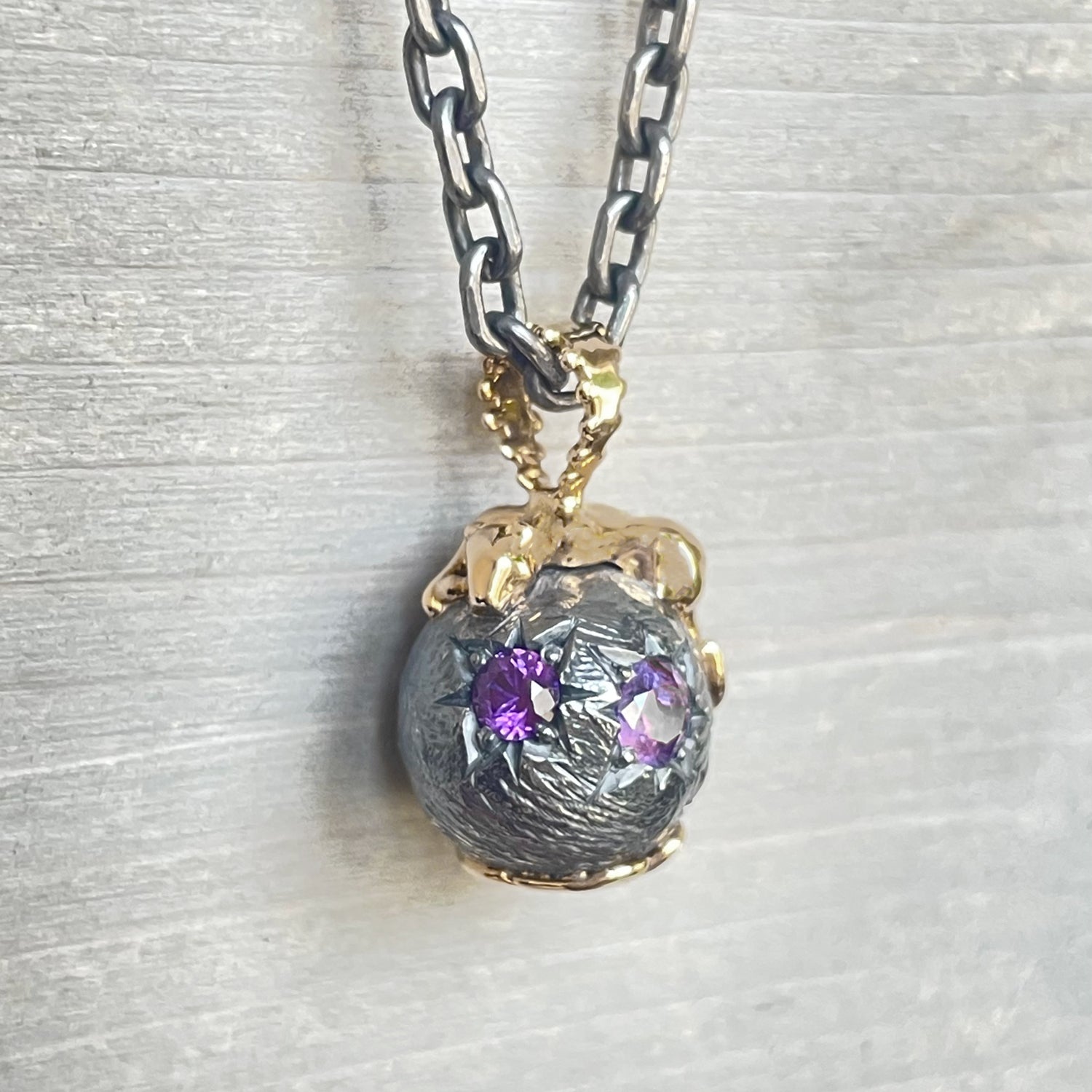 MERCURY-FREE GOLD BOHEME PUMA CHARM