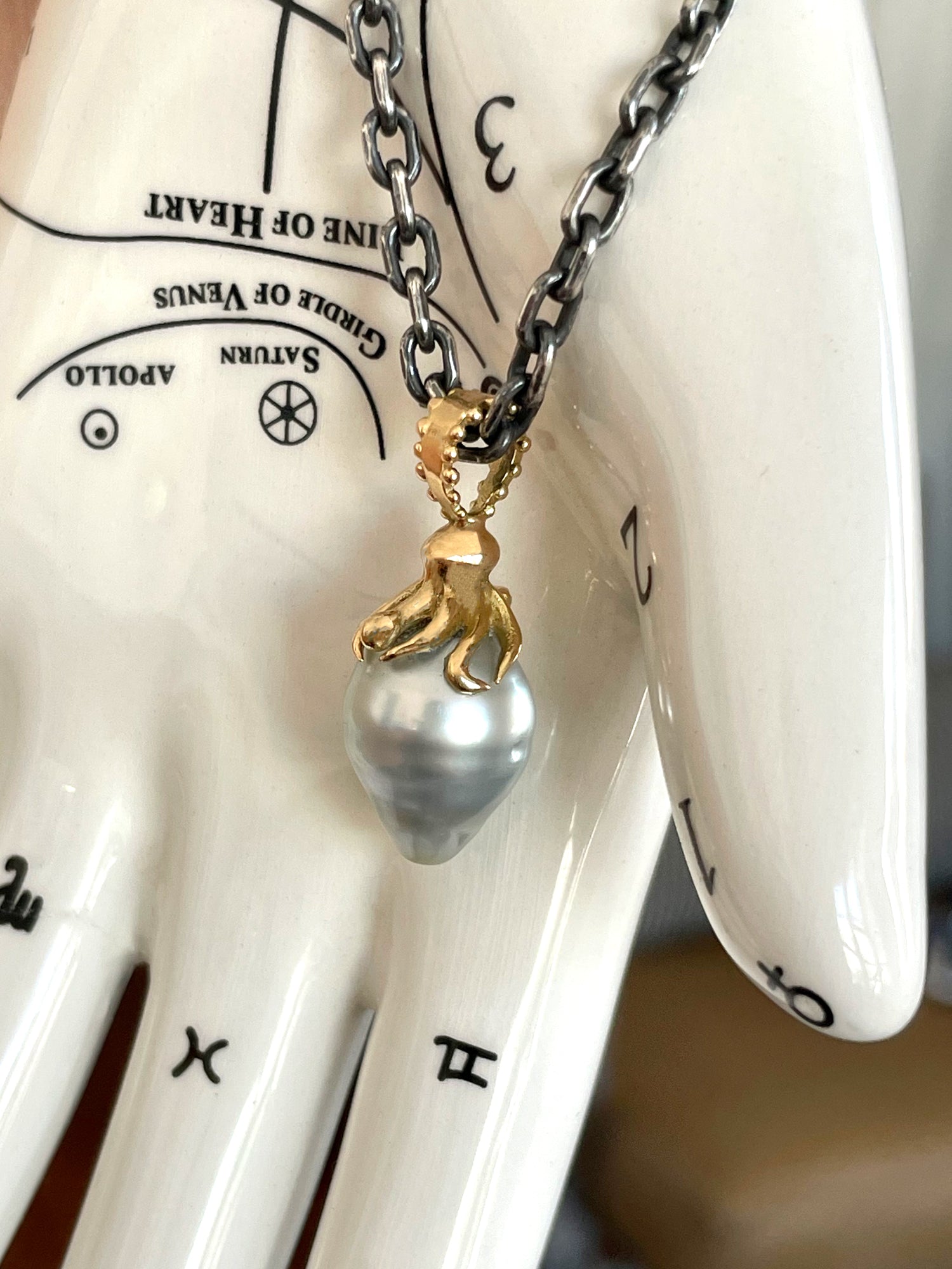 MERCURY-FREE GOLD BOHEME OCTOPUS PEARL NECKLACE