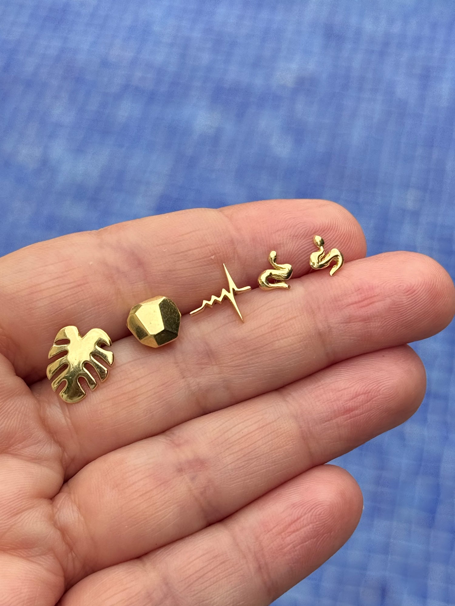 BOHEME PETIT SNAKE STUD | In-Stock