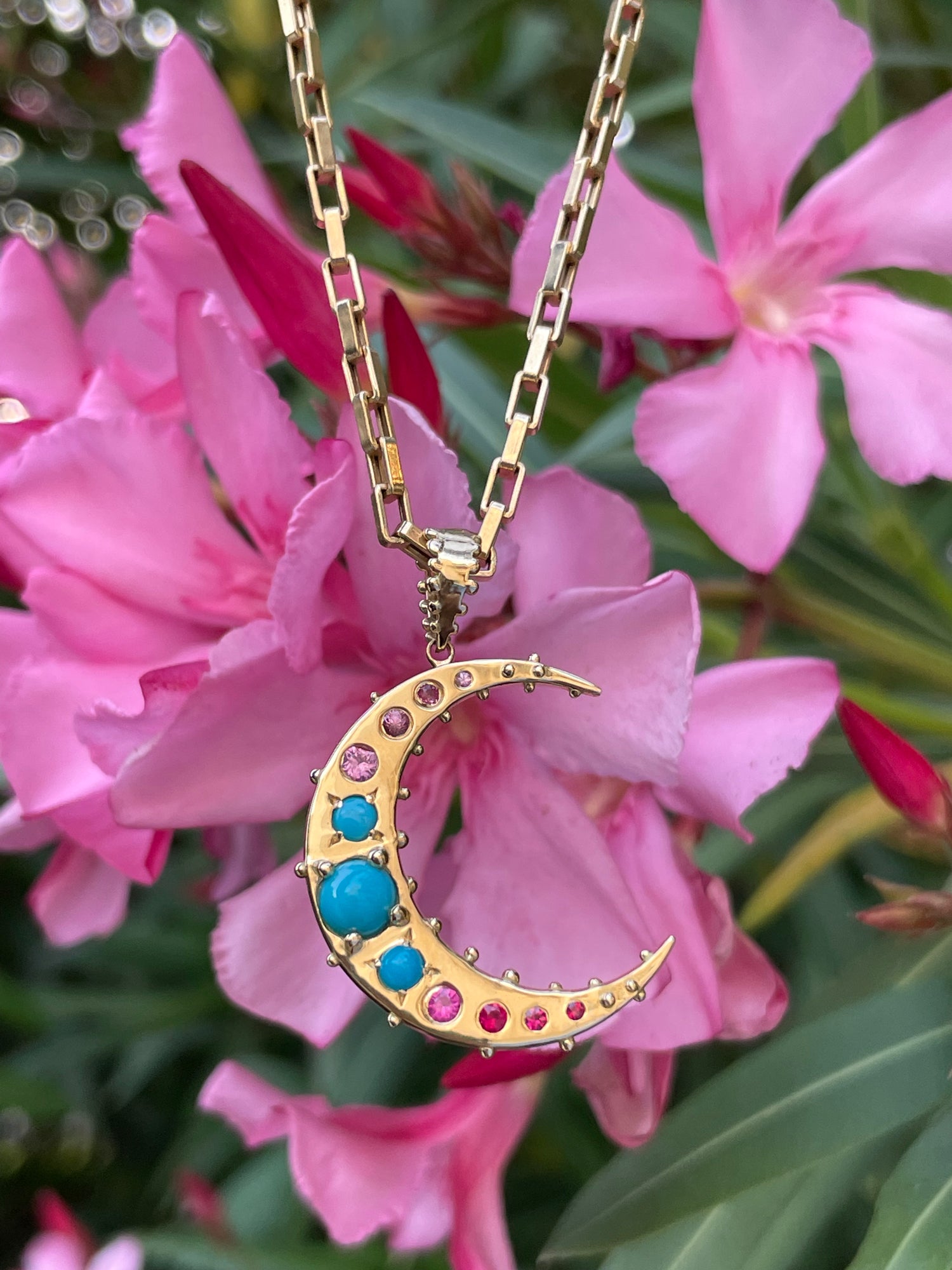 BOHEME GRANDE LUNE CRESCENT CHARM