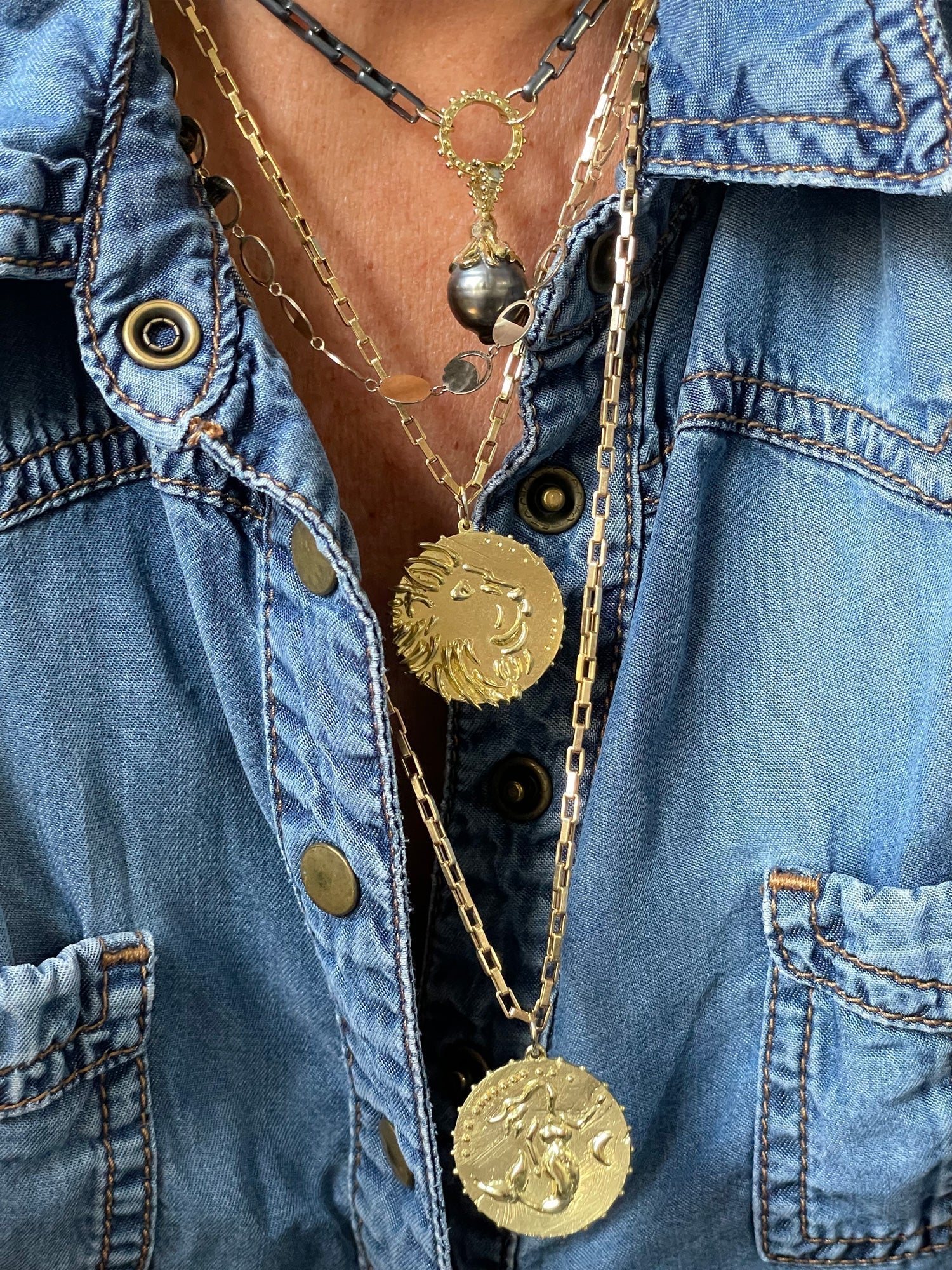 BOHEME LE GRAND LION OXIDIZED CHARM | In-Stock