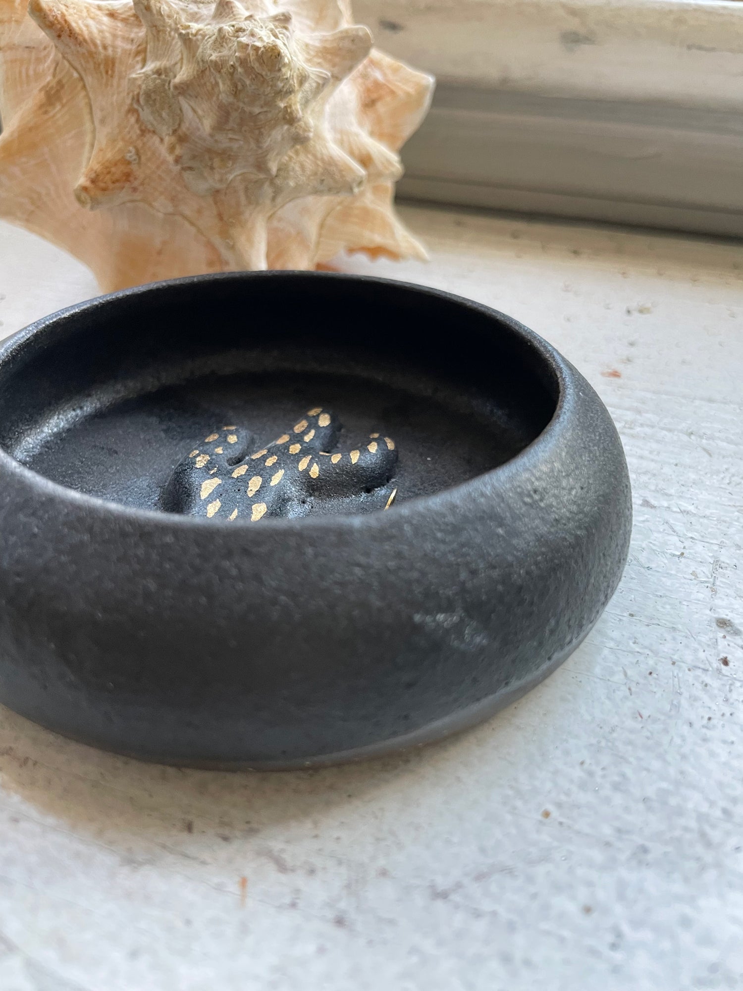 PETIT BIJOU JEWELRY DISH by Delphine Dores