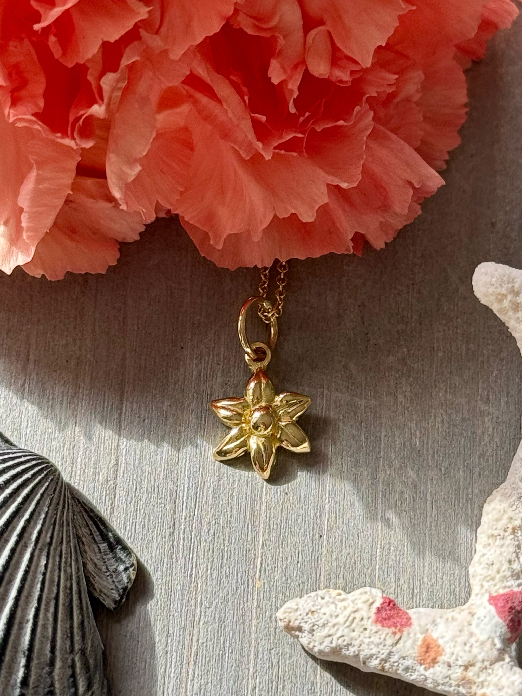 BOHEME PETITE FLEUR CHARM | Crafted-to-Order