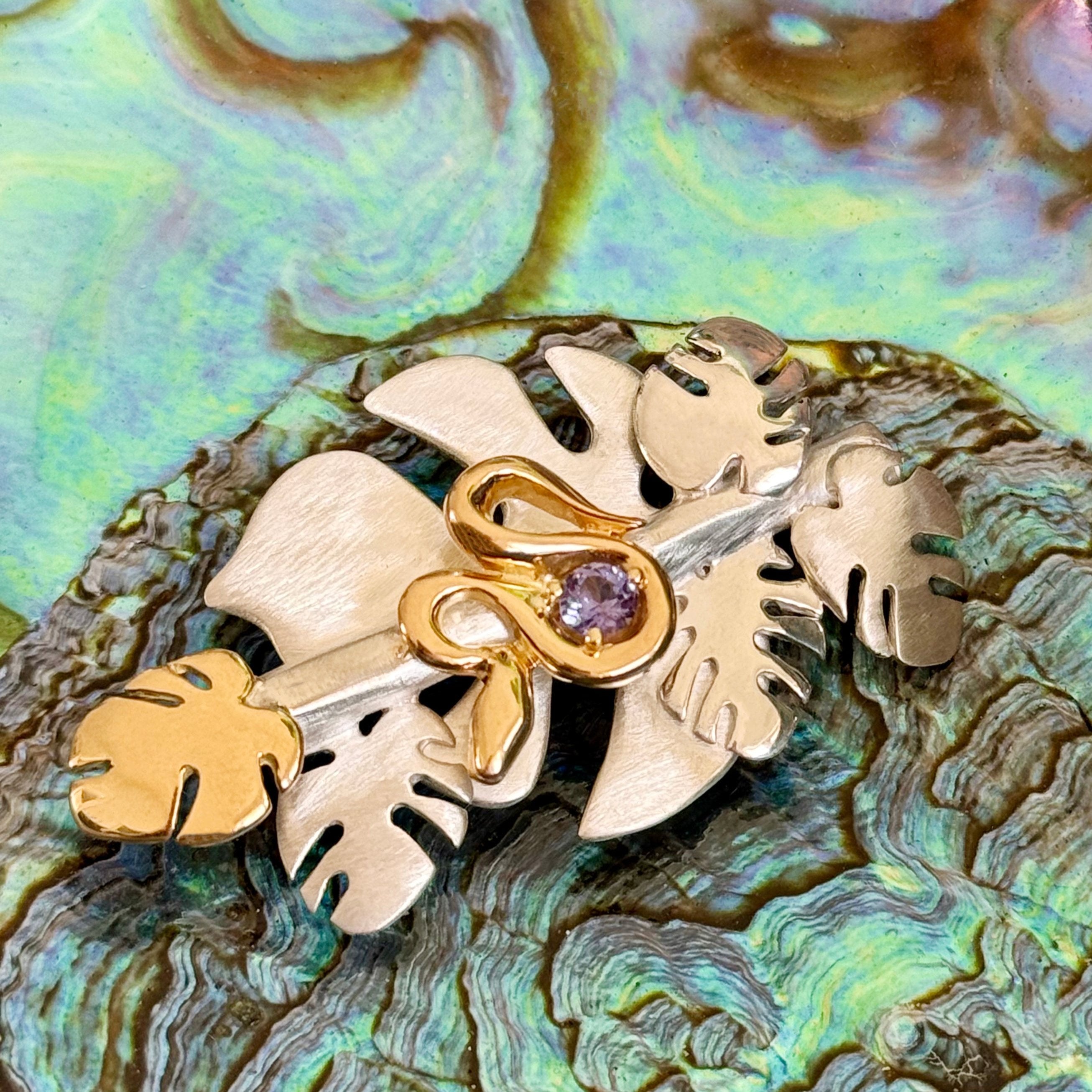 MONSTERA SNAKE BROOCH FAIRMINED GOLD FOR RECIPROCITY