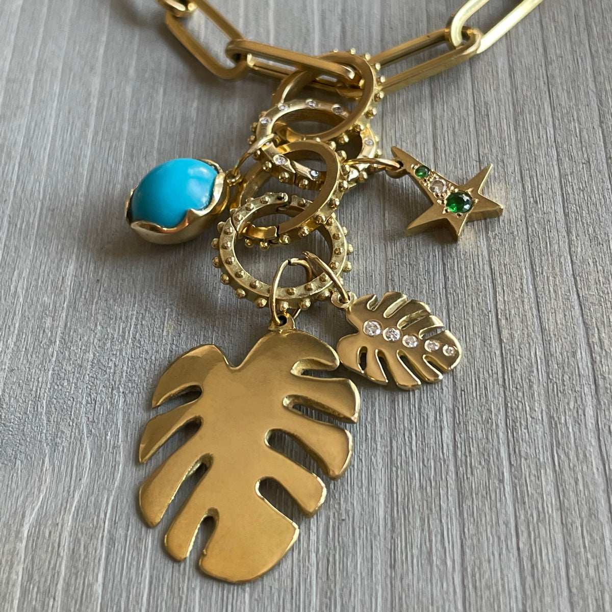 BOHEME GRANDE MONSTERA LEAF CHARM